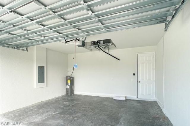 2602 Diplomat PKWY W, Cape Coral, FL 33993