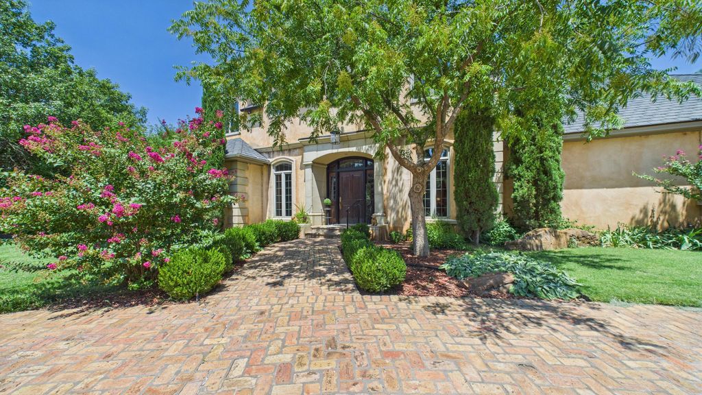 4604 5th Street, Lubbock, TX 79416