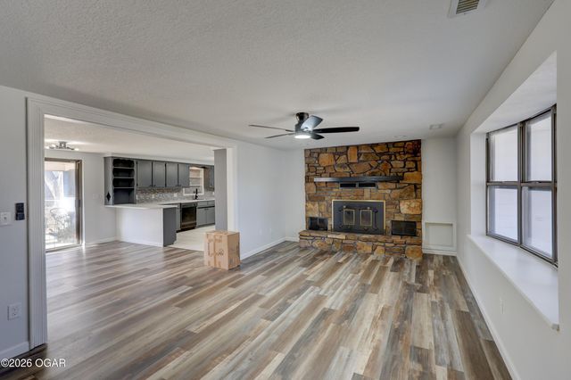 425 N Idaho Avenue, Columbus, KS 66725