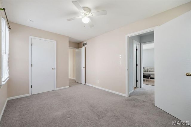 136 E Glendale Road, St Louis, MO 63119