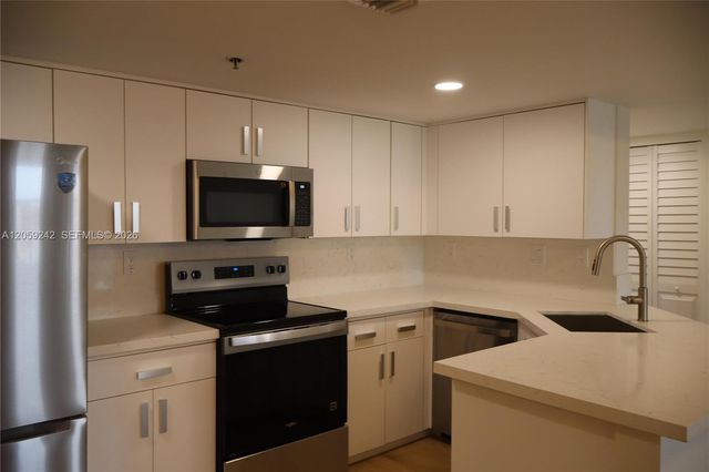 2351 Douglas Road 1204, Miami, FL 33145