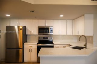 2351 Douglas Road 1204, Miami, FL 33145