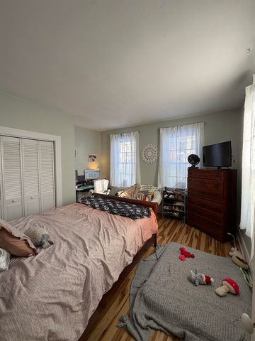 20 Baker Street, Dover, NH 03820