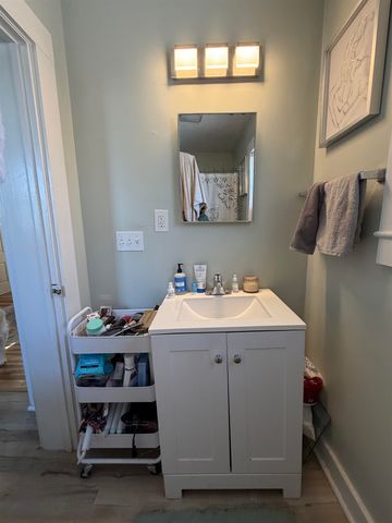 20 Baker Street, Dover, NH 03820