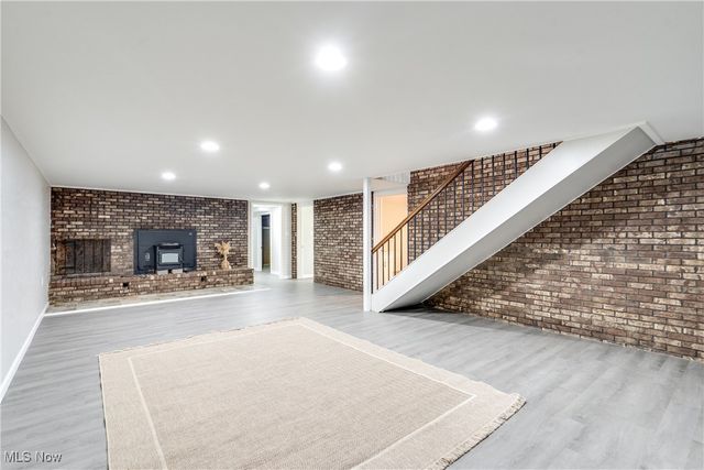 110 S Kansas Road, Orrville, OH 44667