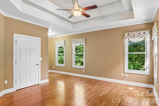 959 Silverglen Way, Hendersonville, NC 28792