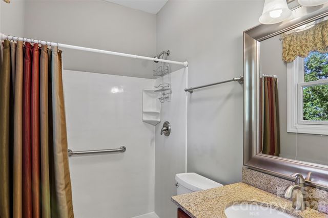 959 Silverglen Way, Hendersonville, NC 28792