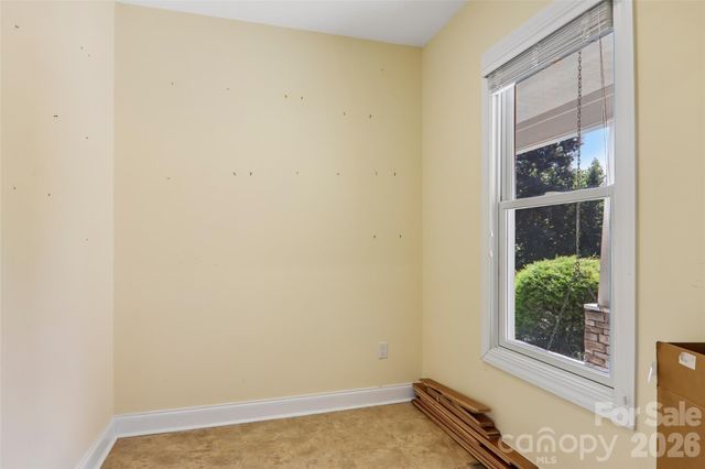 959 Silverglen Way, Hendersonville, NC 28792
