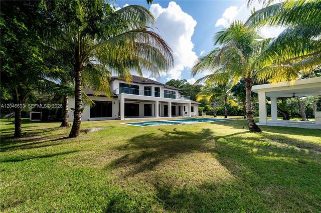 11200 SW 60th Avenue, Pinecrest, FL 33156