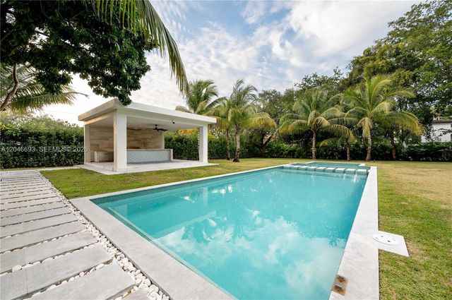 11200 SW 60th Avenue, Pinecrest, FL 33156