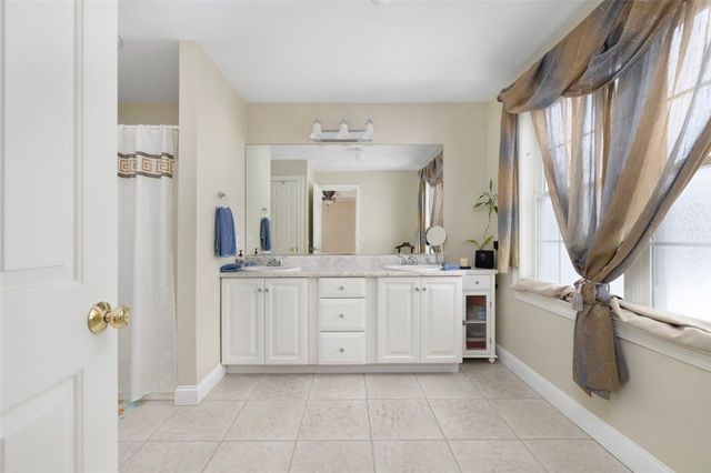 15 Susan Drive, Cumberland, RI 02864