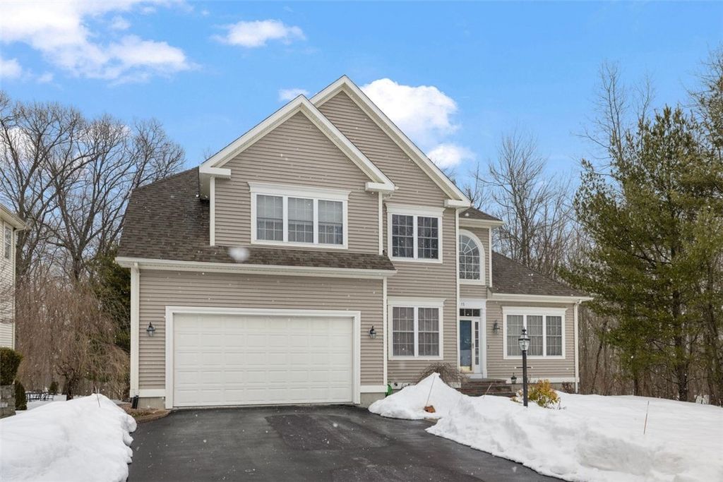15 Susan Drive, Cumberland, RI 02864