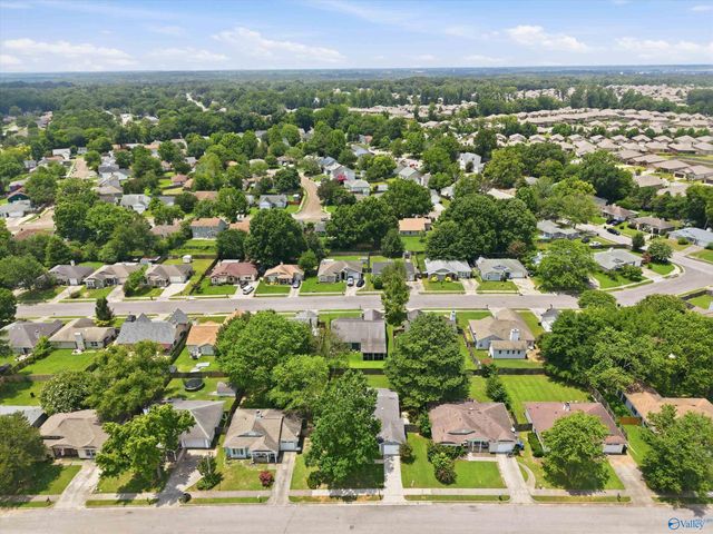 115 Oakline Drive, Madison, AL 35757