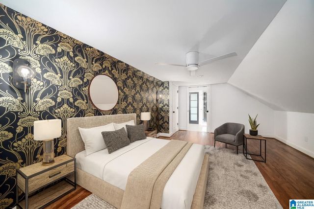 2016 CHAPEL ROAD, Hoover, AL 35226