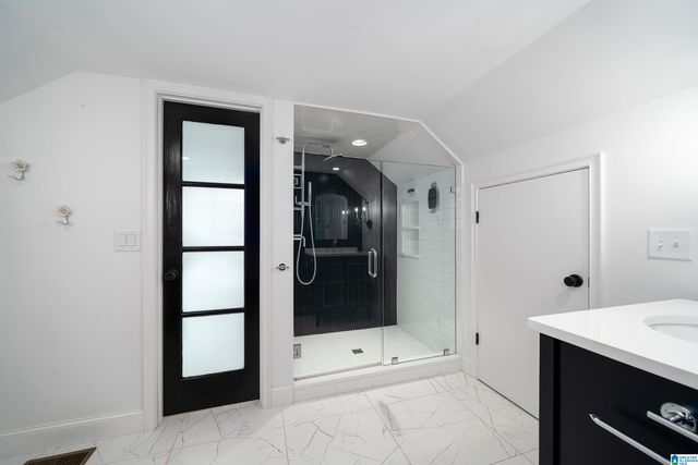 2016 CHAPEL ROAD, Hoover, AL 35226