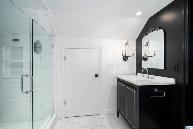 2016 CHAPEL ROAD, Hoover, AL 35226