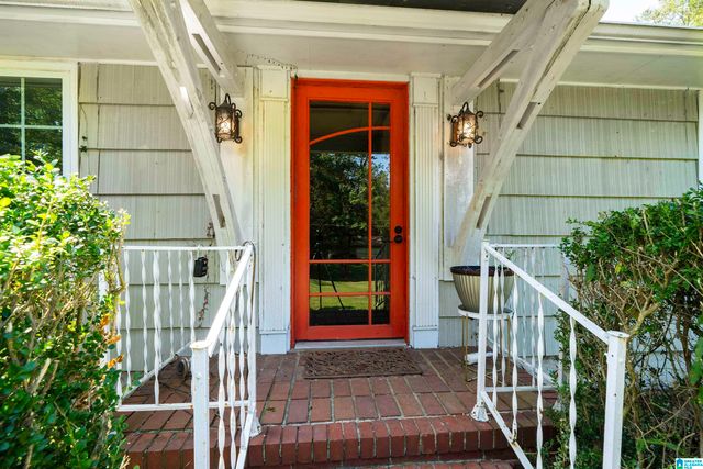 2016 CHAPEL ROAD, Hoover, AL 35226