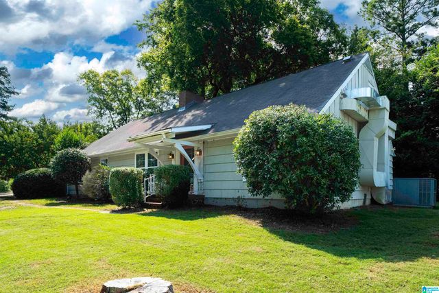 2016 CHAPEL ROAD, Hoover, AL 35226