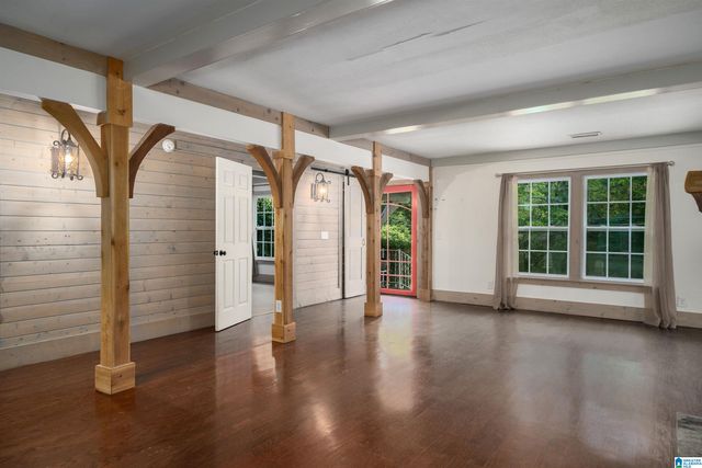 2016 CHAPEL ROAD, Hoover, AL 35226