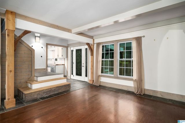 2016 CHAPEL ROAD, Hoover, AL 35226