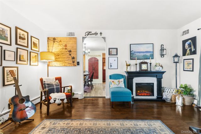 93 Albany Street, Poughkeepsie, NY 12601