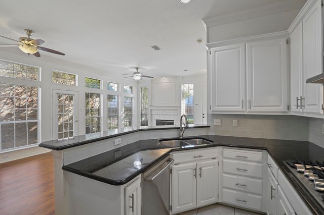 8704 Moss Hill Road, Irving, TX 75063