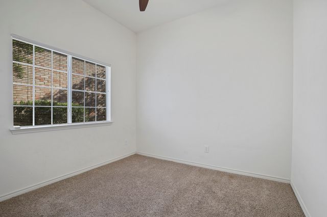 8704 Moss Hill Road, Irving, TX 75063