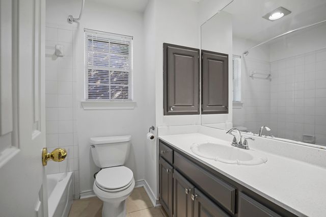 8704 Moss Hill Road, Irving, TX 75063