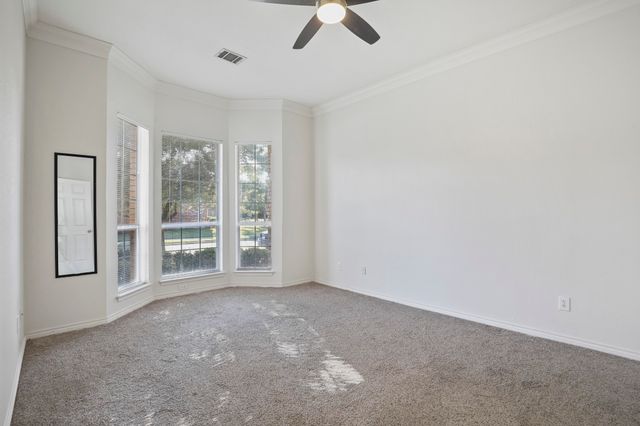 8704 Moss Hill Road, Irving, TX 75063