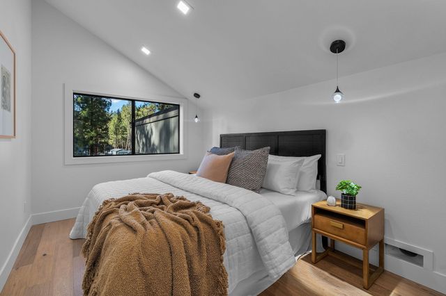 14455 Crossroads Loop, Sisters, OR 97759