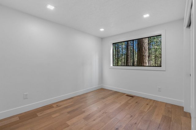 14455 Crossroads Loop, Sisters, OR 97759