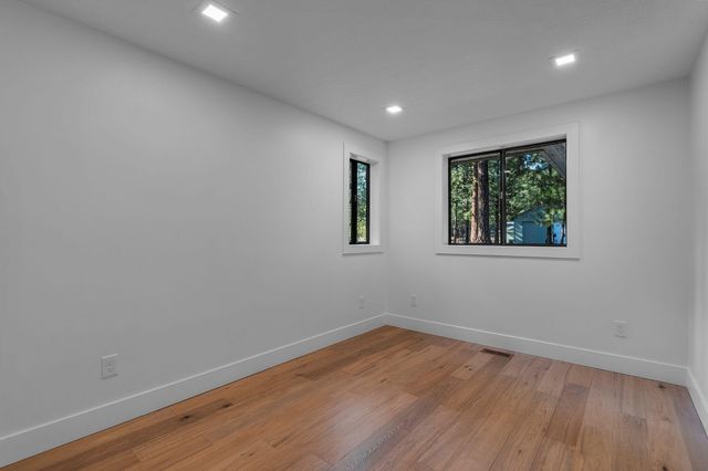 14455 Crossroads Loop, Sisters, OR 97759