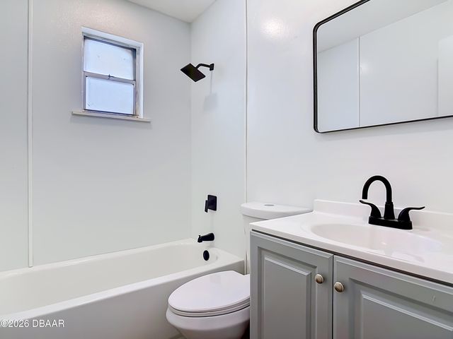 234 N Adams Street, Daytona Beach, FL 32114