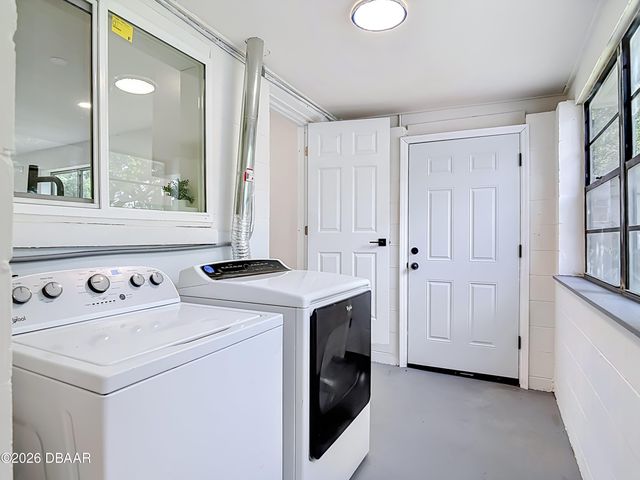 234 N Adams Street, Daytona Beach, FL 32114