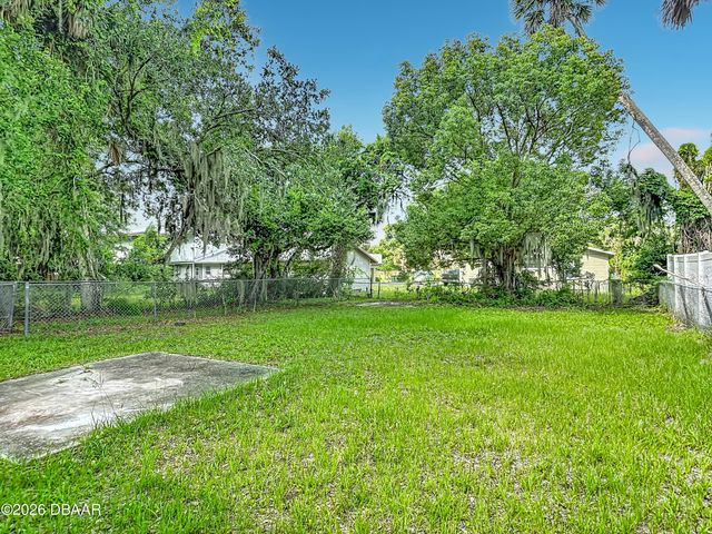 234 N Adams Street, Daytona Beach, FL 32114