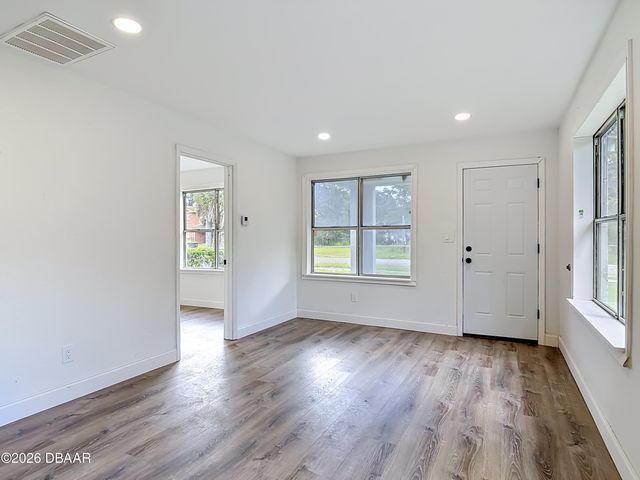 234 N Adams Street, Daytona Beach, FL 32114