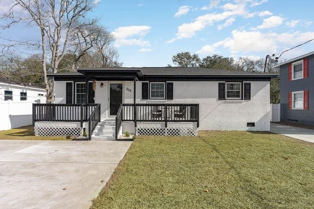 508 S 33rd Avenue, North Myrtle Beach, SC 29582