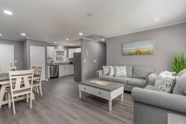 508 S 33rd Avenue, North Myrtle Beach, SC 29582
