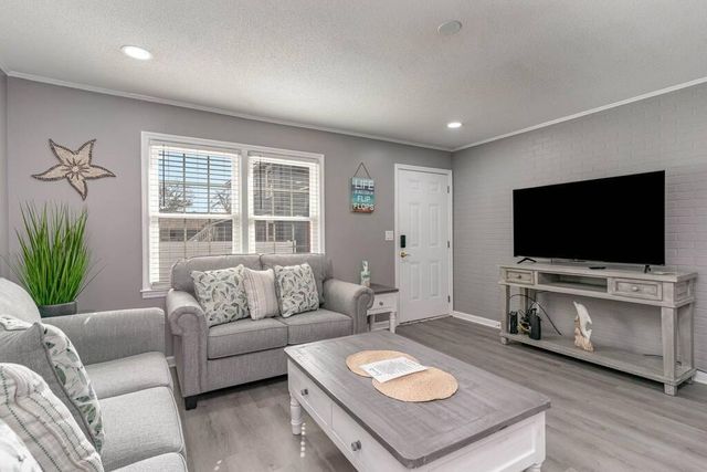 508 S 33rd Avenue, North Myrtle Beach, SC 29582