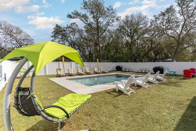 508 S 33rd Avenue, North Myrtle Beach, SC 29582