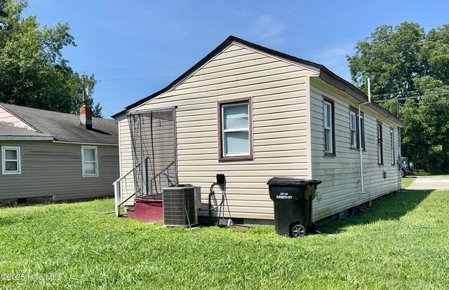 616 Cardwell Street, Elizabeth City, NC 27909