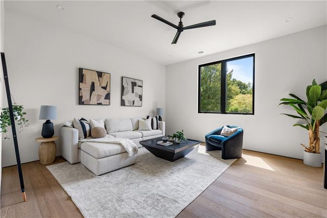 3195 Lavista Road, Decatur, GA 30033