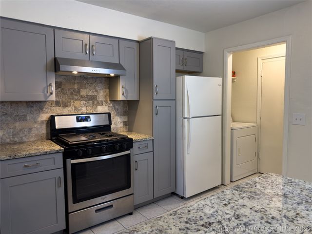 23712 E 104th Street S, Broken Arrow, OK 74014