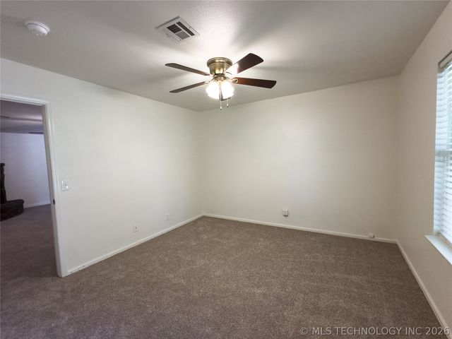 23712 E 104th Street S, Broken Arrow, OK 74014