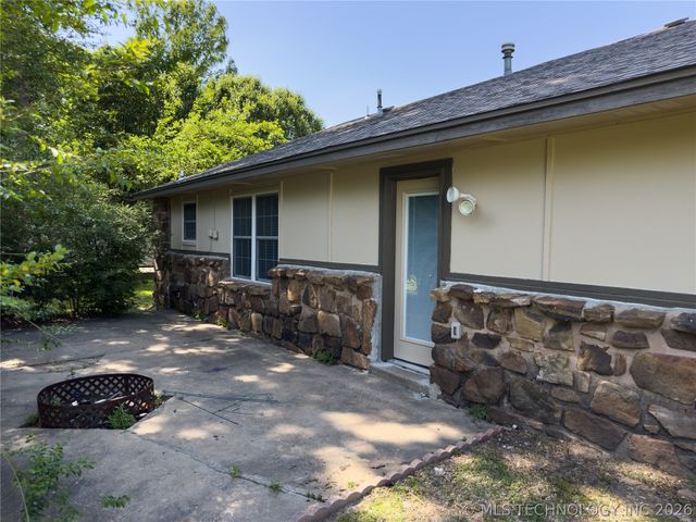 23712 E 104th Street S, Broken Arrow, OK 74014