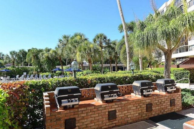 5855 MIDNIGHT PASS ROAD 108, Sarasota, FL 34242