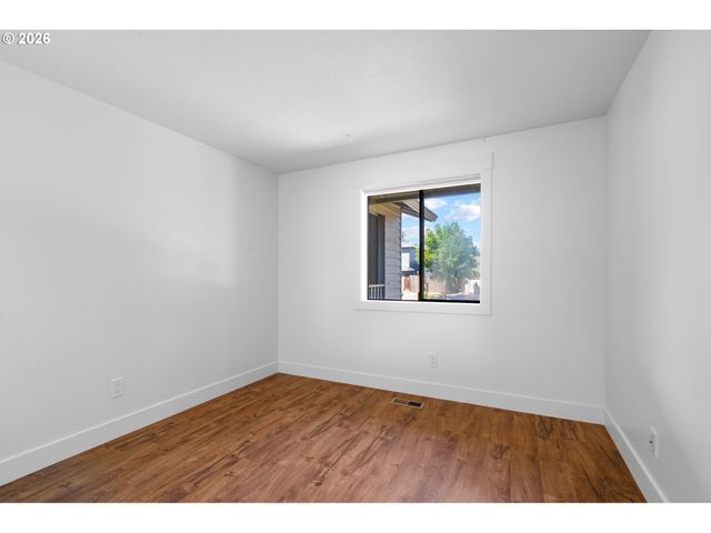 7400 Sw 172ND Ave, Beaverton, OR 97007