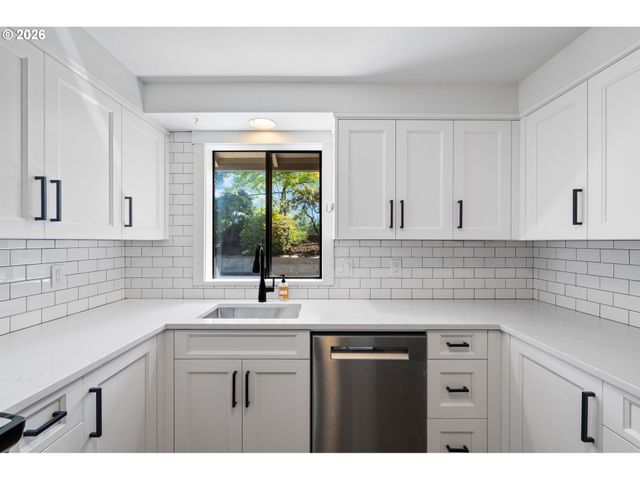 7400 Sw 172ND Ave, Beaverton, OR 97007