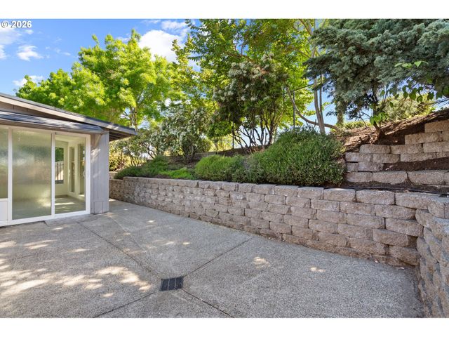 7400 Sw 172ND Ave, Beaverton, OR 97007