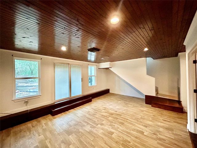 823 Wycliffe Drive, Houston, TX 77079